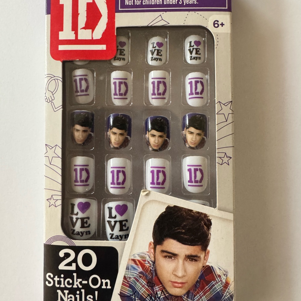 One Direction Zayn Stick-On Nails